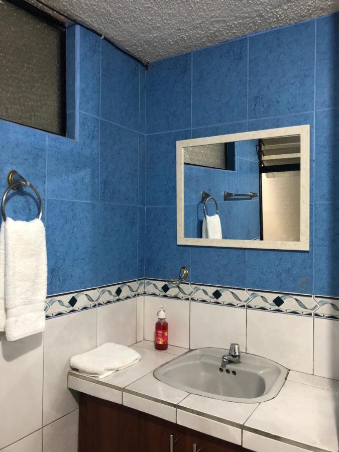 Comfort City Apartment 2 Bedroom 2 Bathroom Baños Kültér fotó